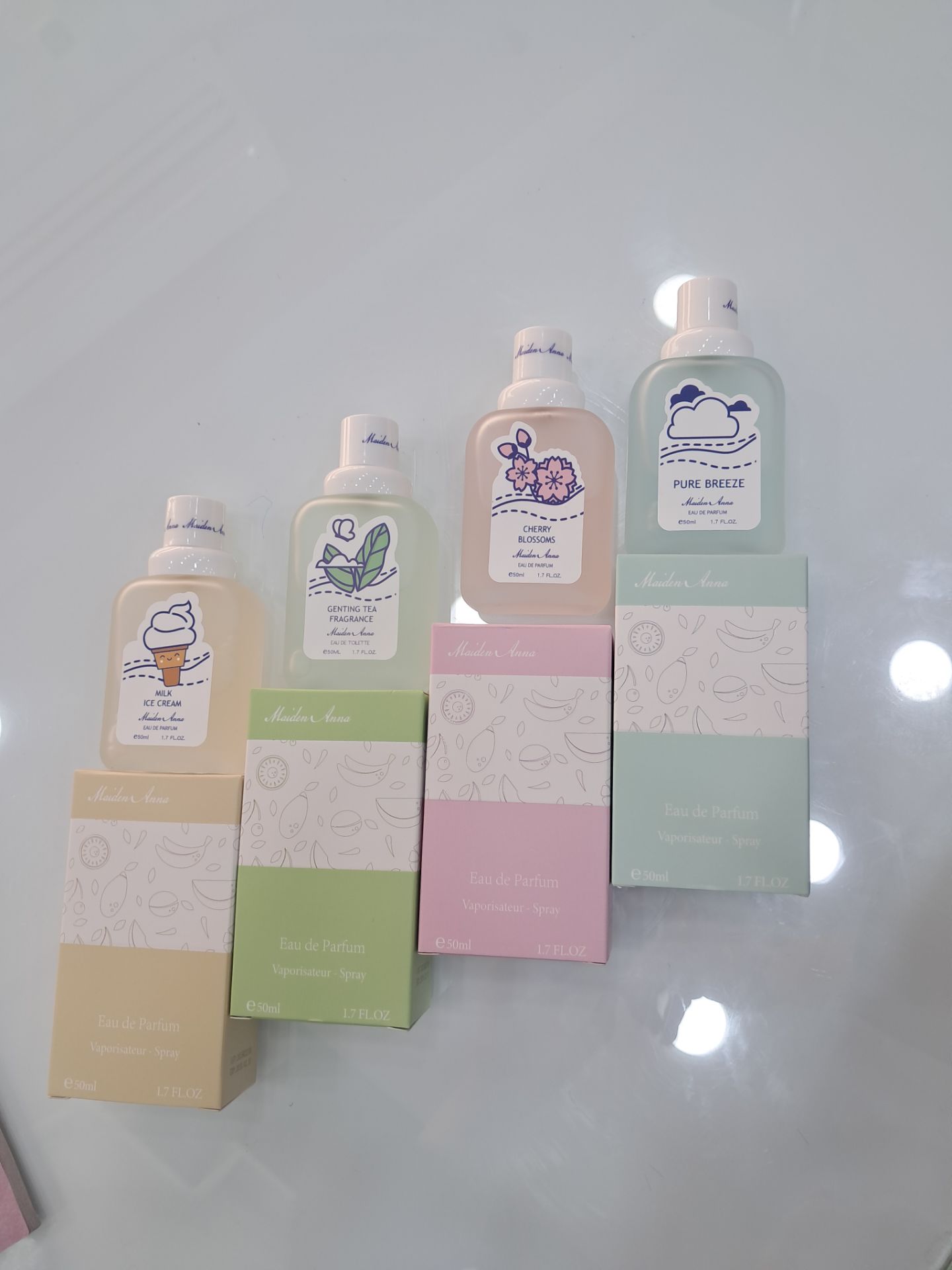 عطر نواحی درب پلاستیکی